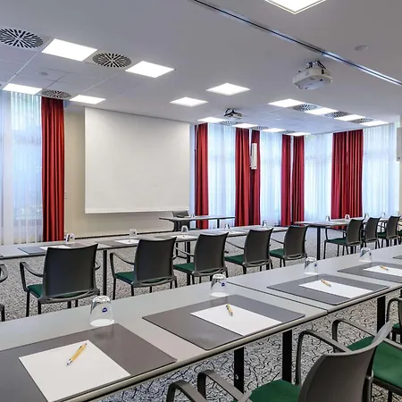 Mercure Altstadt Hotel 4*