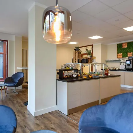 Mercure Altstadt 4*