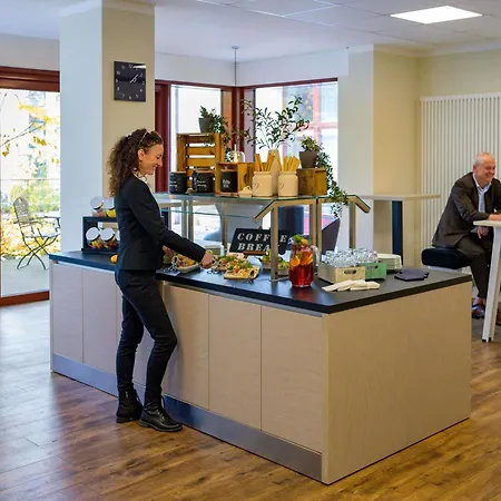 Mercure Altstadt Otel 4*