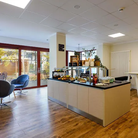 Mercure Altstadt 4*
