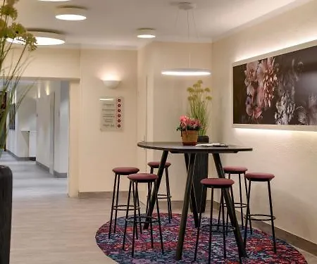 Ξενοδοχείο Mercure Altstadt 4*