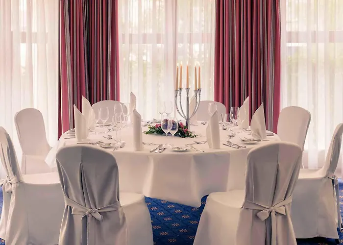 Mercure Altstadt Otel 4*